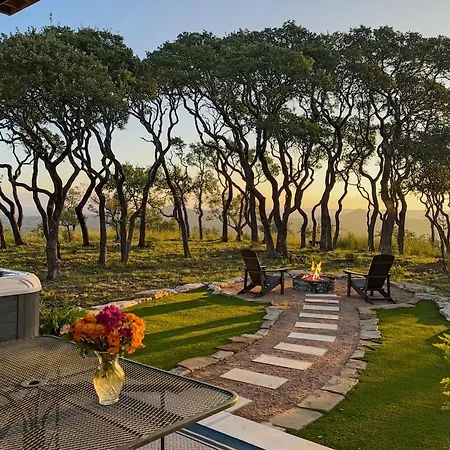 Splendor In The Hills Villa